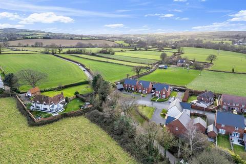 1 Gerway Close, Ottery St Mary, EX11 1GL