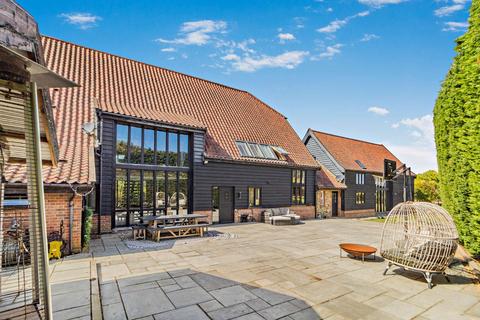 6 bedroom barn conversion for sale, Lamberts Lane, Rushmere St. Andrew, Ipswich, Suffolk