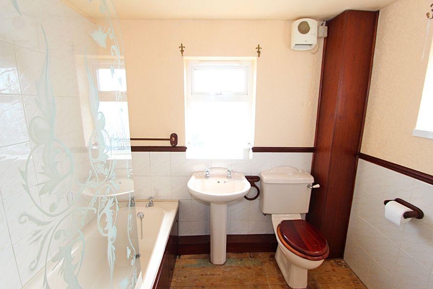 Photograph 10