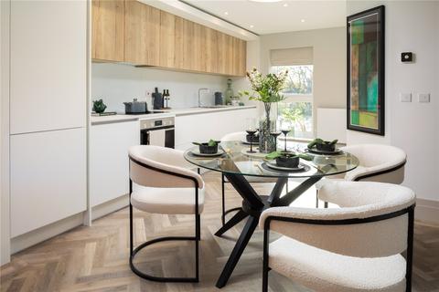 3 bedroom end of terrace house for sale, 201 Fairmont, Stoke Orchard Road, Bishops Cleeve, Gloucestershire, GL52
