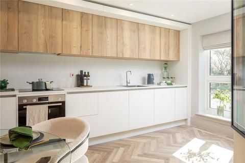3 bedroom end of terrace house for sale, 201 Fairmont, Stoke Orchard Road, Bishops Cleeve, Gloucestershire, GL52