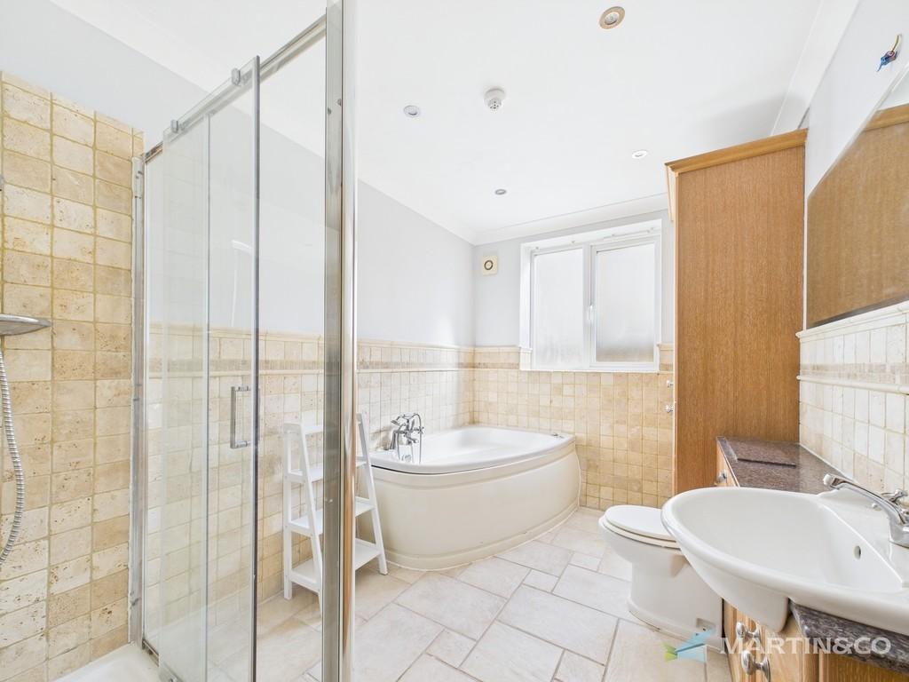 Cam02318 g0 pr0413 still017