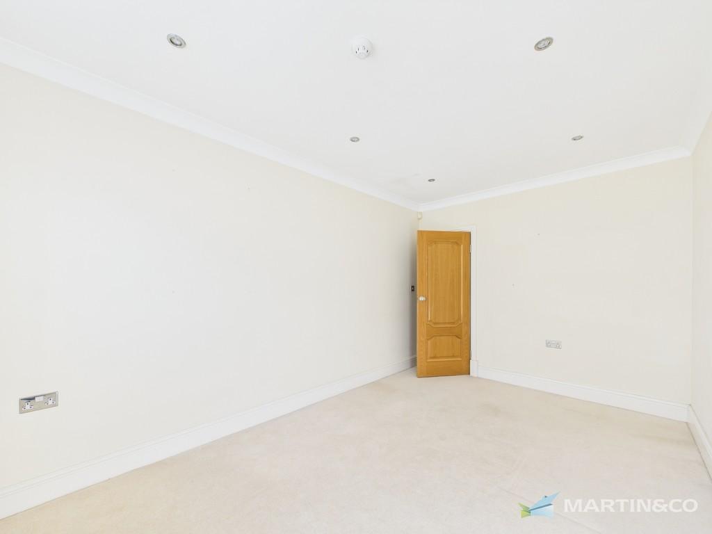 Cam02318 g0 pr0413 still021