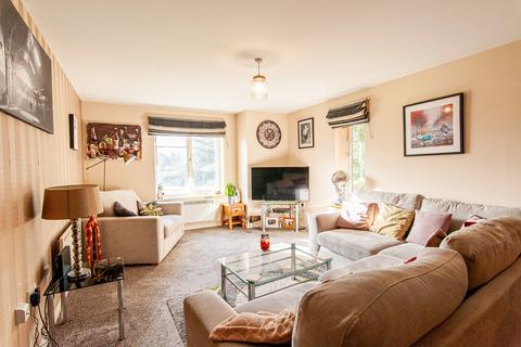 2 bedroom ground floor flat to rent, Monument Close, York YO24