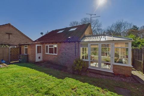 3 bedroom semi-detached bungalow for sale, Eversley Close, Malvern