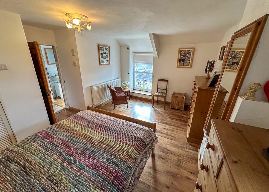 Double bedroom 2