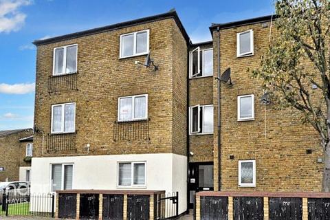 1 bedroom flat for sale, Copthorne Mews, Hayes