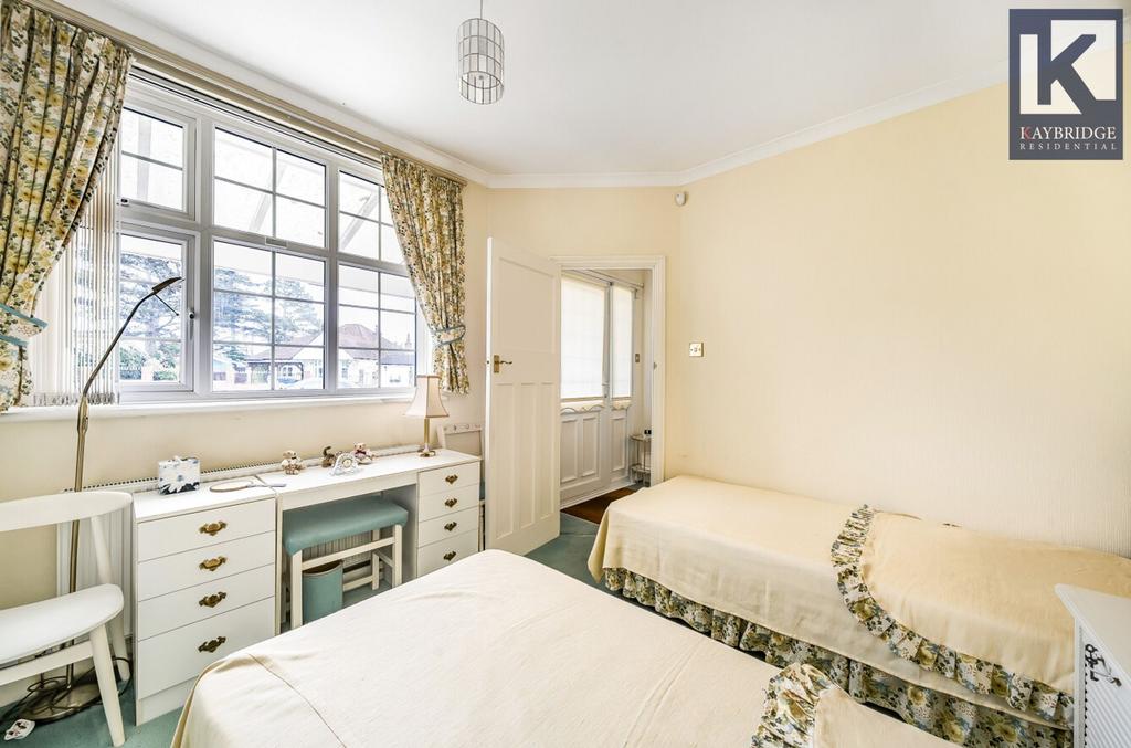 Firswood Avenue, Epsom