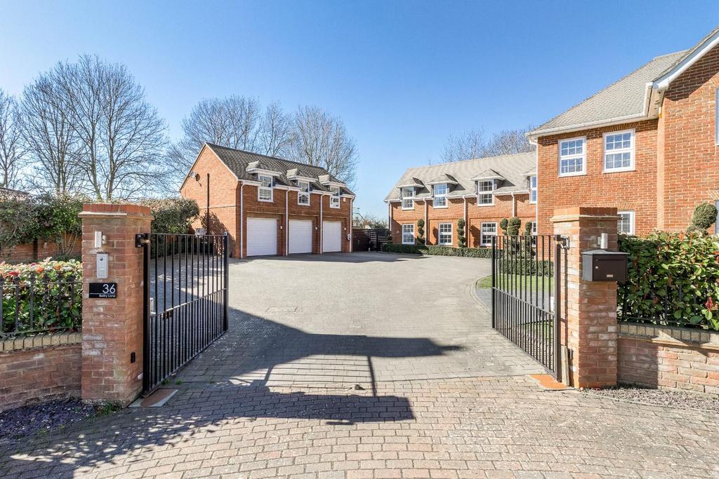 36 Belfry Lane 003.jpg