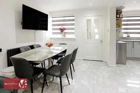 17 Takeley Close, Waltham Abbey, EN9 1QH