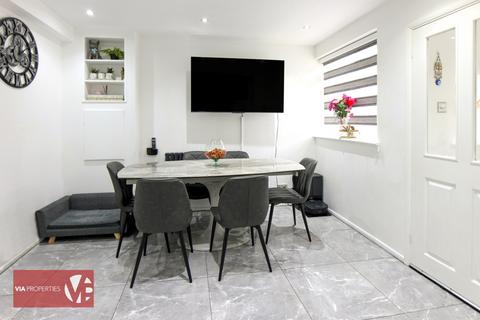 17 Takeley Close, Waltham Abbey, EN9 1QH