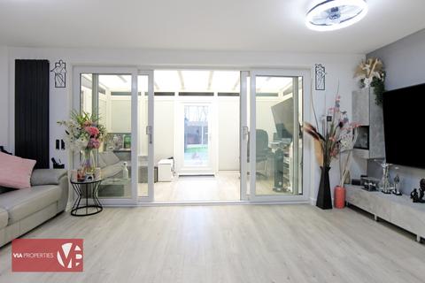 17 Takeley Close, Waltham Abbey, EN9 1QH