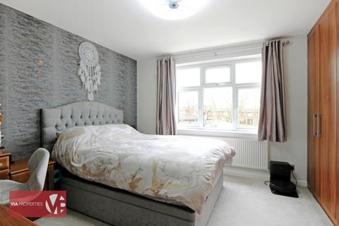 17 Takeley Close, Waltham Abbey, EN9 1QH