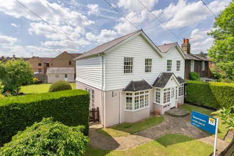 4 bedroom semi-detached house for sale, Archway Place, Dorking