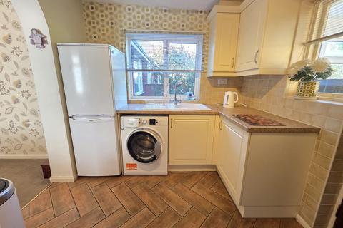2 bedroom semi-detached bungalow for sale, Dorothy Avenue, Melton Mowbray, LE13
