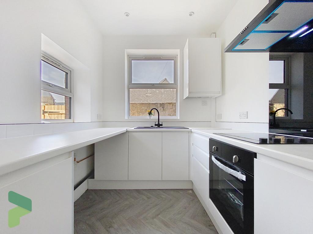 Seperate Fully Fitted Kitchen