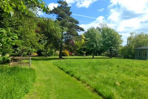 6 bedroom detached bungalow for sale, High Street, Scarborough YO13