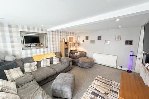33 Townhead, Auchterarder, PH3 1JG