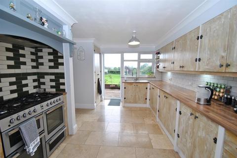 67 Greenways, Buntingford, SG9 9EG