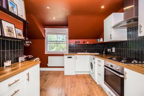 Flat C, 65 Ickburgh Road, London, E5 8AF