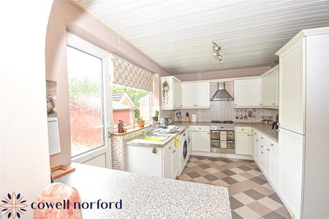 7 Bramhall Close, Milnrow, Rochdale, OL16 4BX