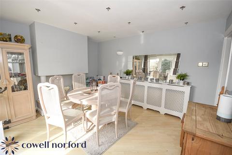 164 Foxdenton Lane, Chadderton, Oldham, OL9 9QR