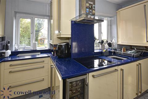 164 Foxdenton Lane, Chadderton, Oldham, OL9 9QR