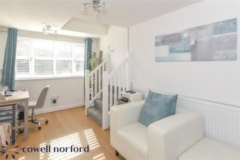 32 Cavendish Way, Royton, Oldham, OL2 5DQ