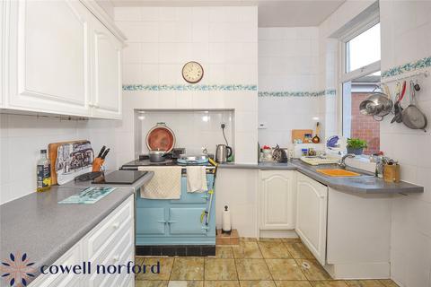 3 bedroom end of terrace house for sale, Rochdale Road, Oldham OL2