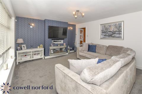 30 Alandale Drive, Royton, Oldham, OL2 5TU