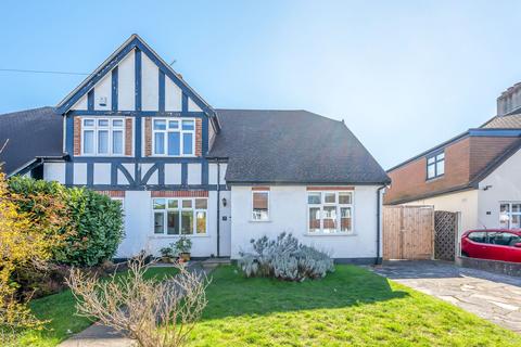 7 Ingleby Way, Chislehurst, BR7 6DD
