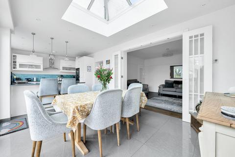 7 Ingleby Way, Chislehurst, BR7 6DD