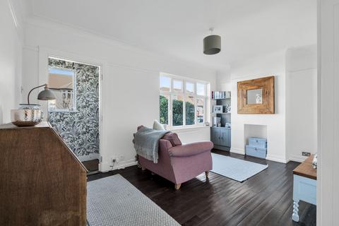 7 Ingleby Way, Chislehurst, BR7 6DD