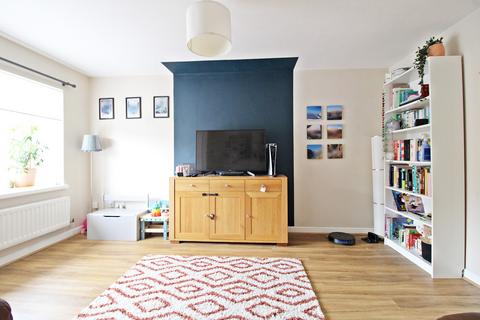 9 Larch Drive, Cross Inn, Pontyclun, CF72 8NL