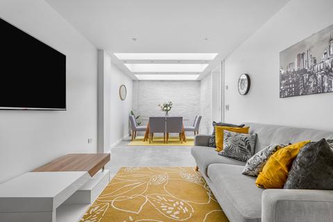 2 bedroom terraced house for sale, Danbury Street, Angel, Islington, London