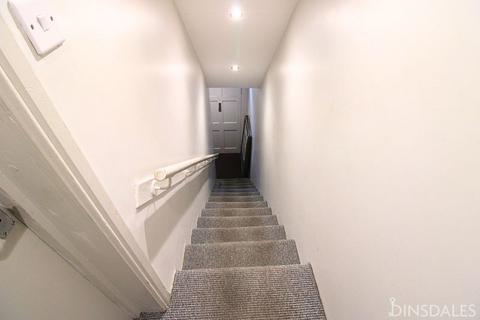 2 bedroom apartment to rent, Thornton Road, Thornton, Bradford, BD13 3JX
