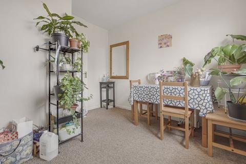 2 bedroom apartment for sale, Shiraj Tower, Commercial Road, E1 2BT