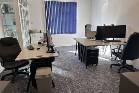 Office to rent, Albert Chambers, Canal Street, Congleton