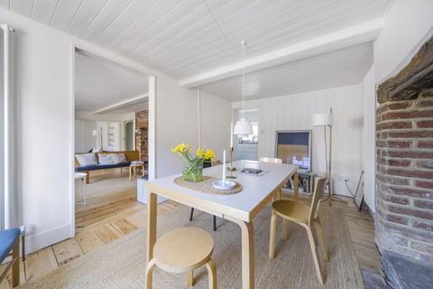 5 bedroom character property for sale, Deal