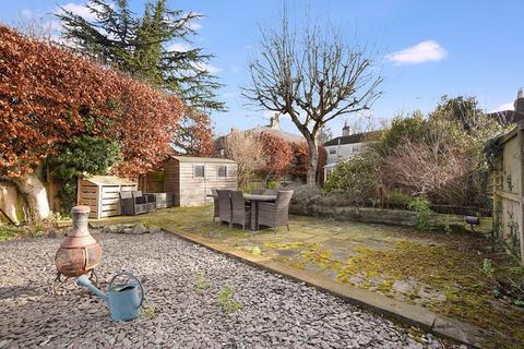 4 bedroom semi-detached house to rent, Canterbury Road, Canterbury
