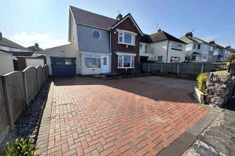 3 bedroom detached house for sale, Glan Y Mor Road, Penrhyn Bay
