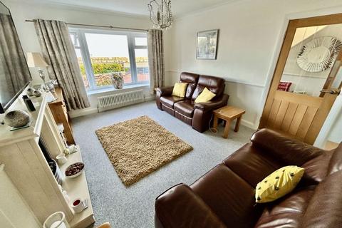 3 bedroom detached house for sale, Glan Y Mor Road, Penrhyn Bay