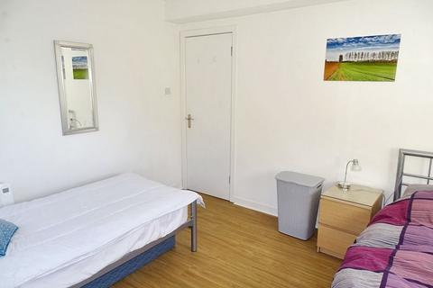 18 Strude Mill, Alva, FK12 5JW