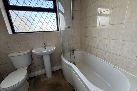 3 bedroom semi-detached house for sale, Knypersley Road, Stoke-On-Trent