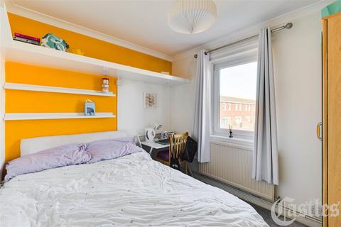 33 Burnett Close, London, E9 6ET