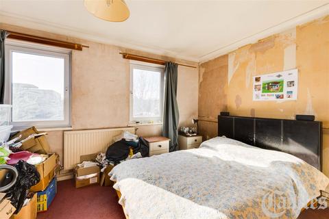 33 Burnett Close, London, E9 6ET