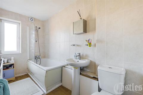 33 Burnett Close, London, E9 6ET