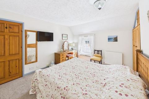 2 bedroom cottage for sale, Higher Market Street, Penryn