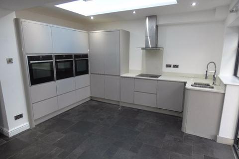 undefined, Massey Road, Gloucester GL1