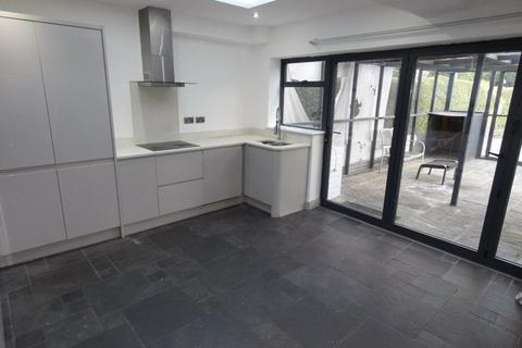 undefined, Massey Road, Gloucester GL1